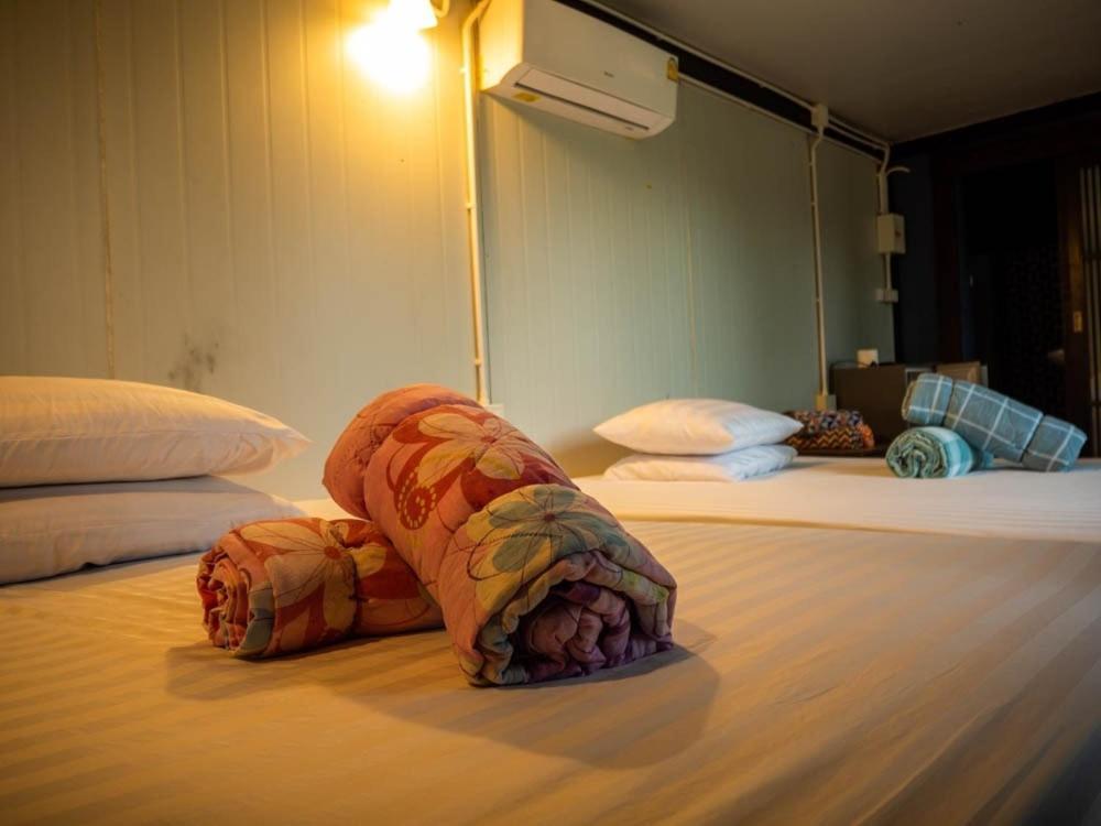 Beach Box Resort At Rimlay Rayong Esterno foto