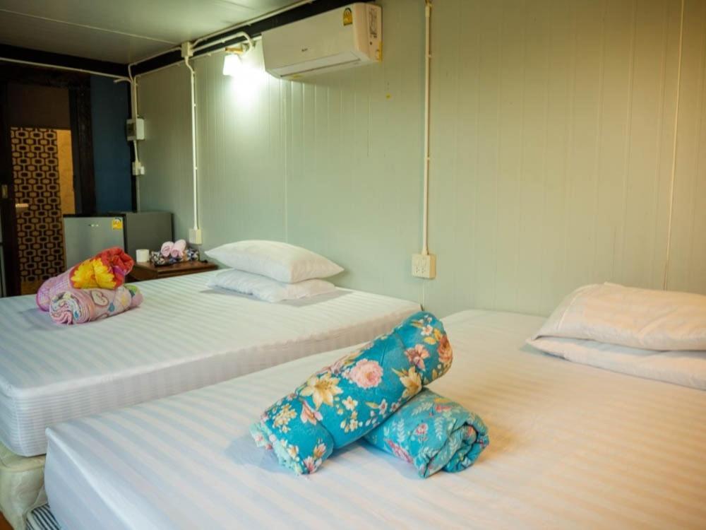 Beach Box Resort At Rimlay Rayong Esterno foto