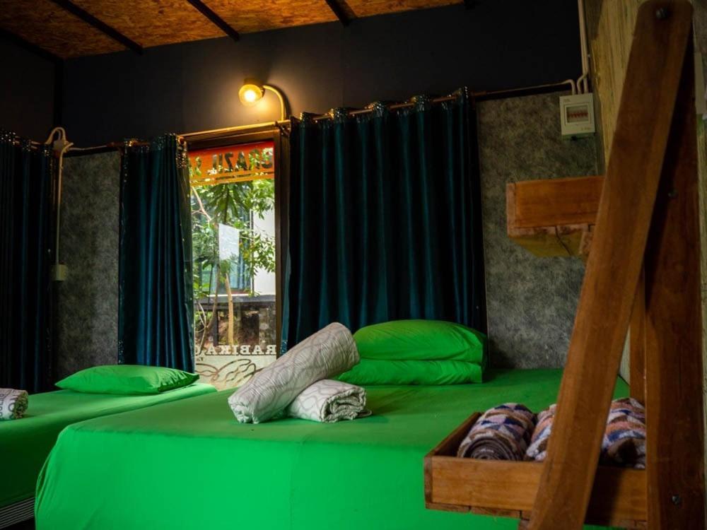 Beach Box Resort At Rimlay Rayong Esterno foto