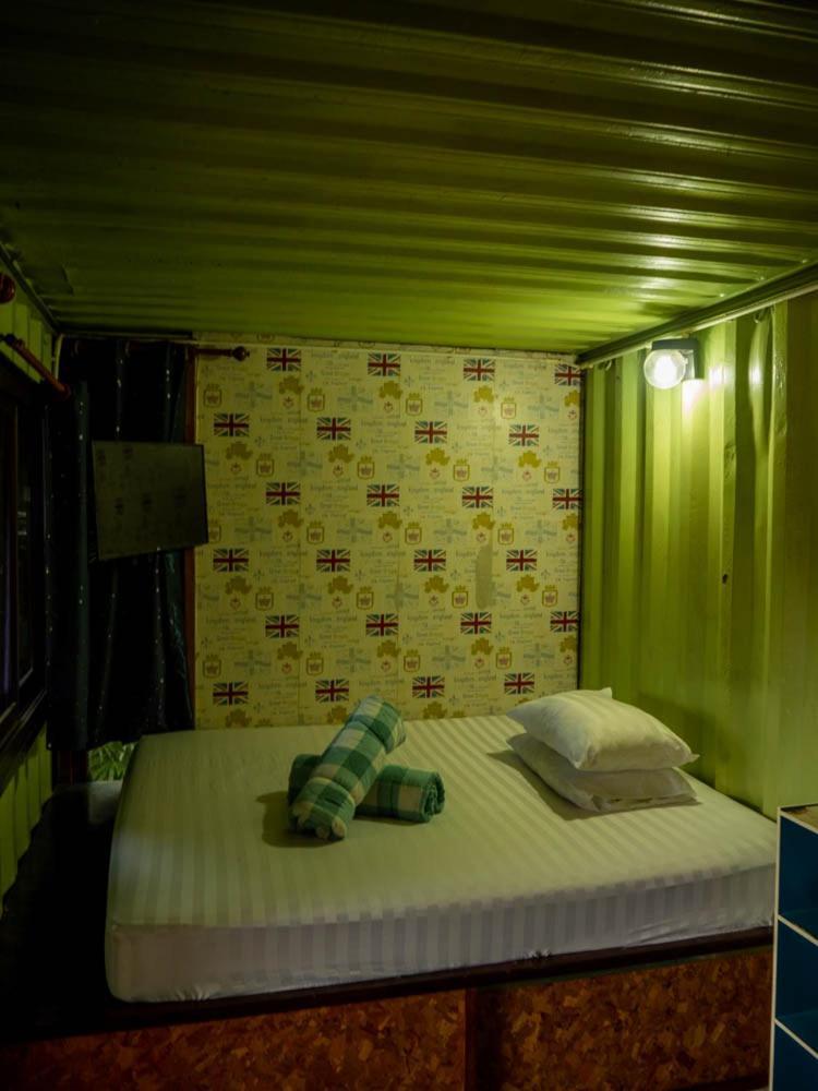 Beach Box Resort At Rimlay Rayong Esterno foto